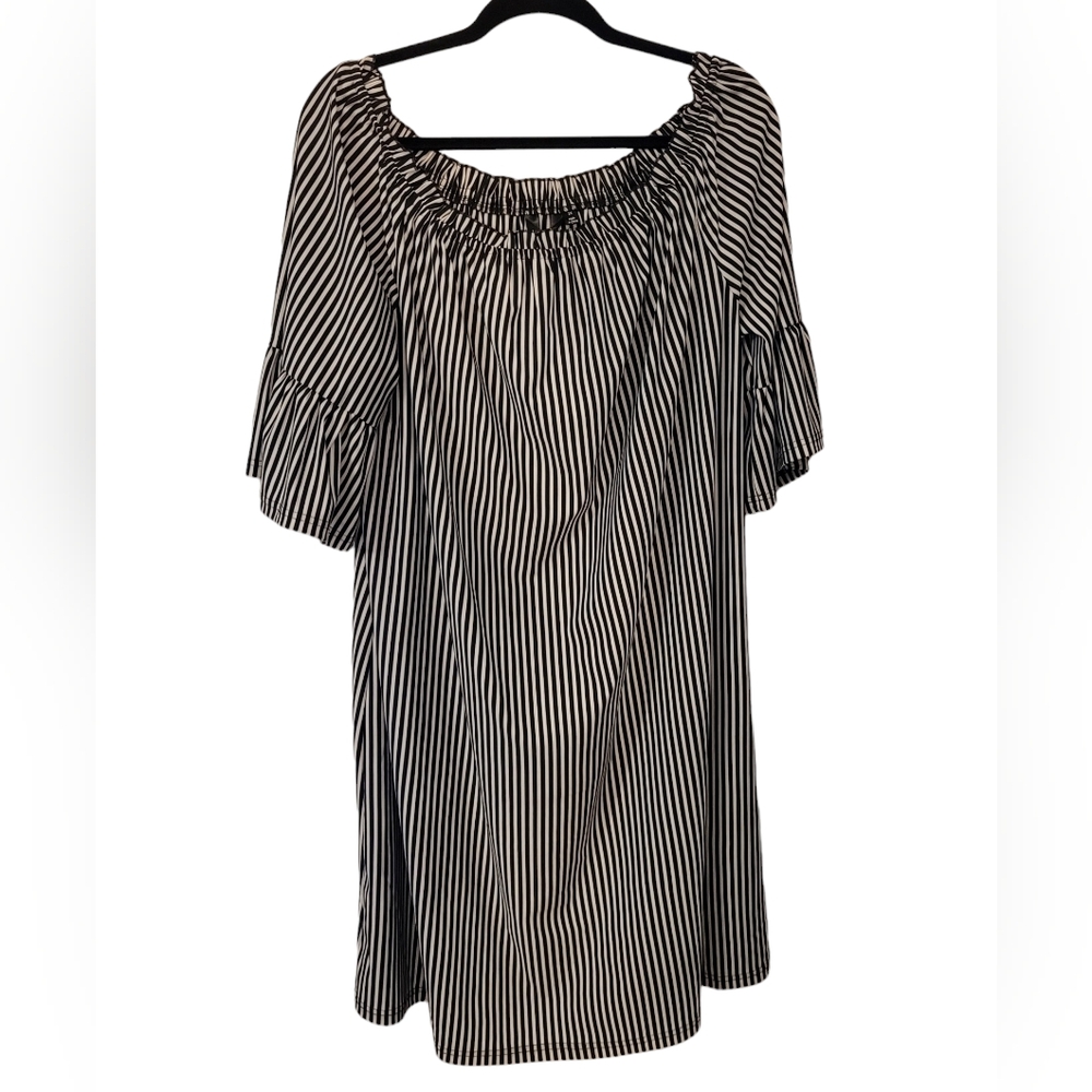 Black & white 0ff the shoulder dress